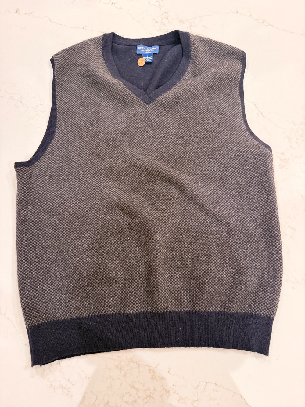 Joseph & Lyman 100% Cashmere Sweater Vest Mens L Gray Black V-Neck Preppy
